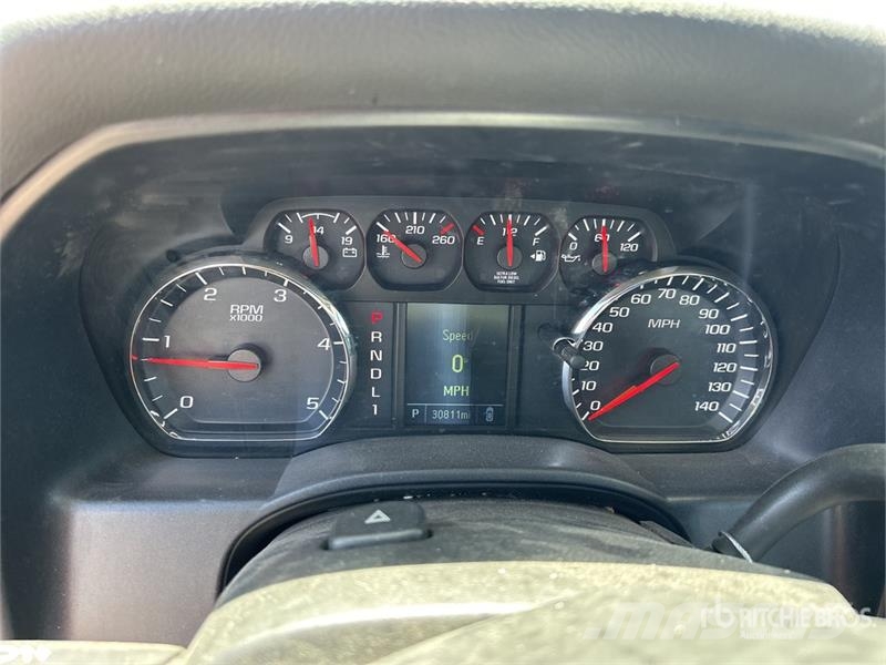 International CV515 4x2 Crew Cab Sealcoat Truck Специальные грузовики