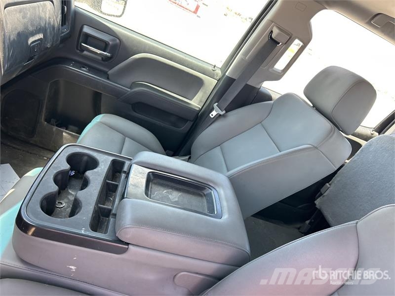 International CV515 4x2 Crew Cab Sealcoat Truck Специальные грузовики