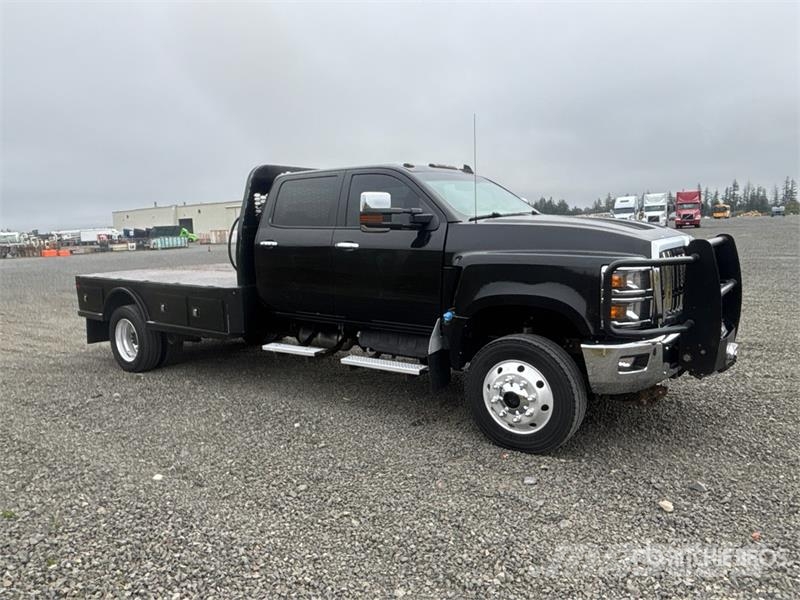 International CV515 4x4 Crew Cab SFA Flatbed Truck Вантажівки-платформи/бокове розвантаження