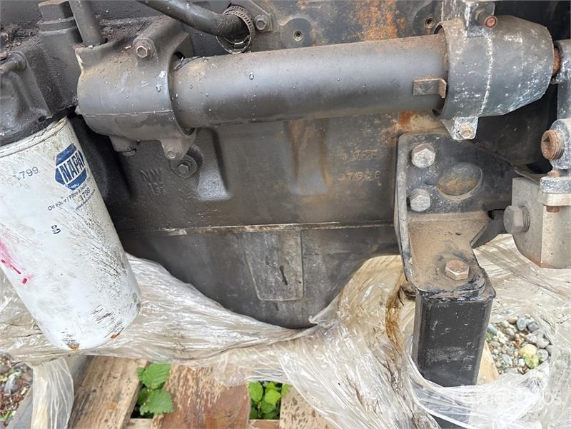 International DTA530 Engine Varikliai