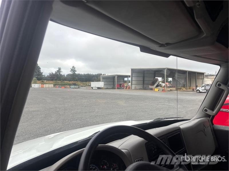 International Durastar 4300 Camion Fourgon