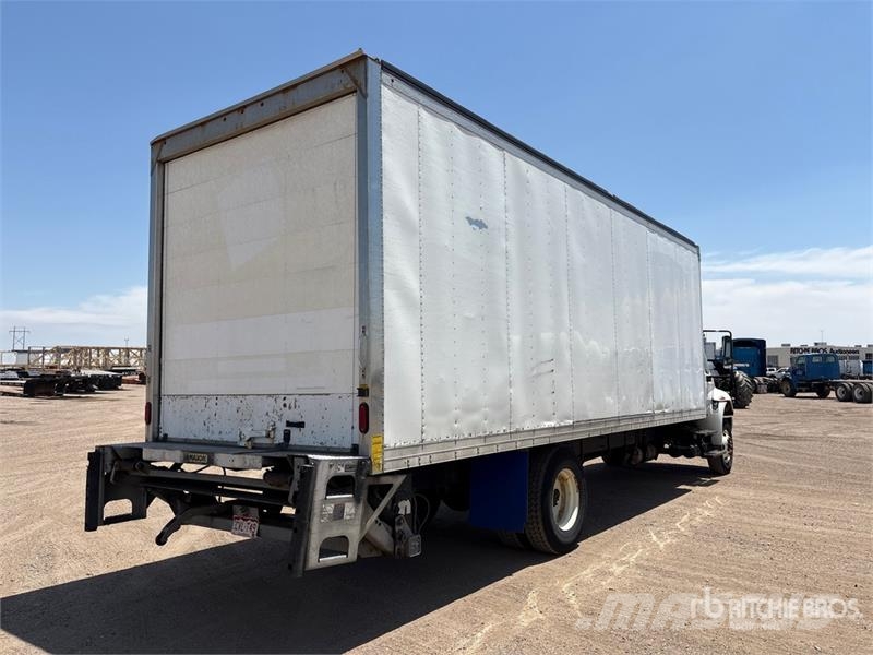 International Durastar 4300 Furgons