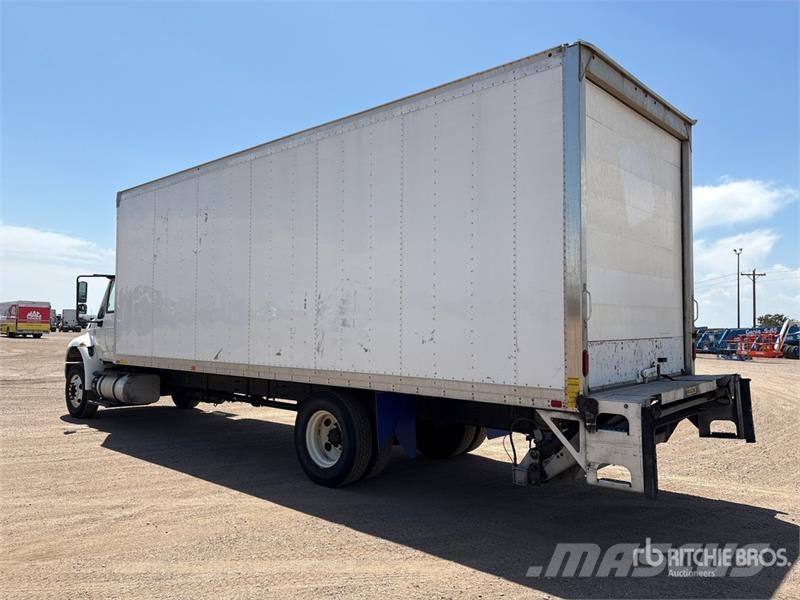 International Durastar 4300 Furgons
