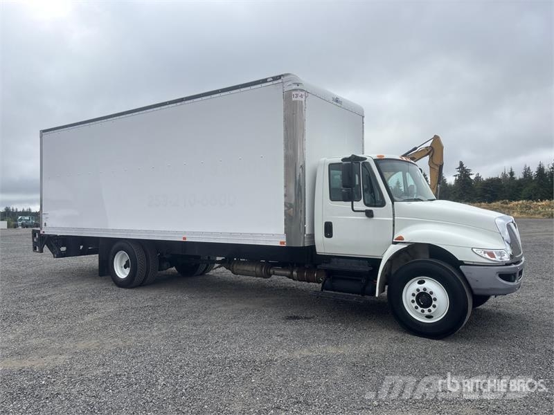 International Durastar 4300 Camion Fourgon