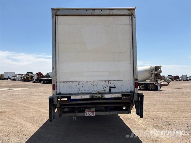 International Durastar 4300 Furgons