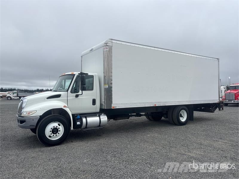 International Durastar 4300 Camion Fourgon
