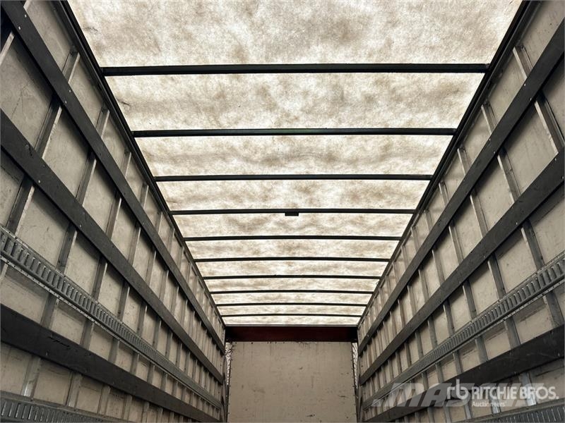 International Durastar 4300 Camion Fourgon