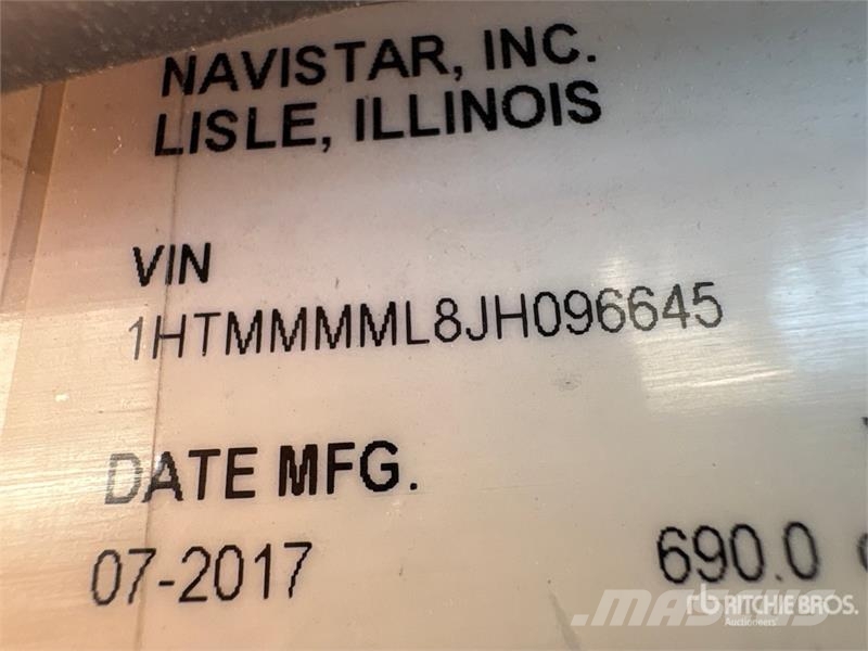 International Durastar 4300 Furgons