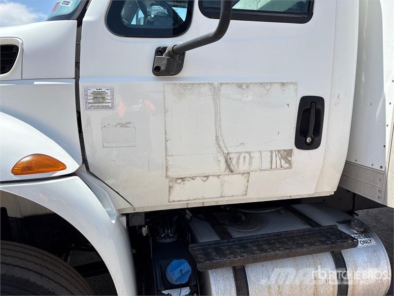 International Durastar 4300 Furgons
