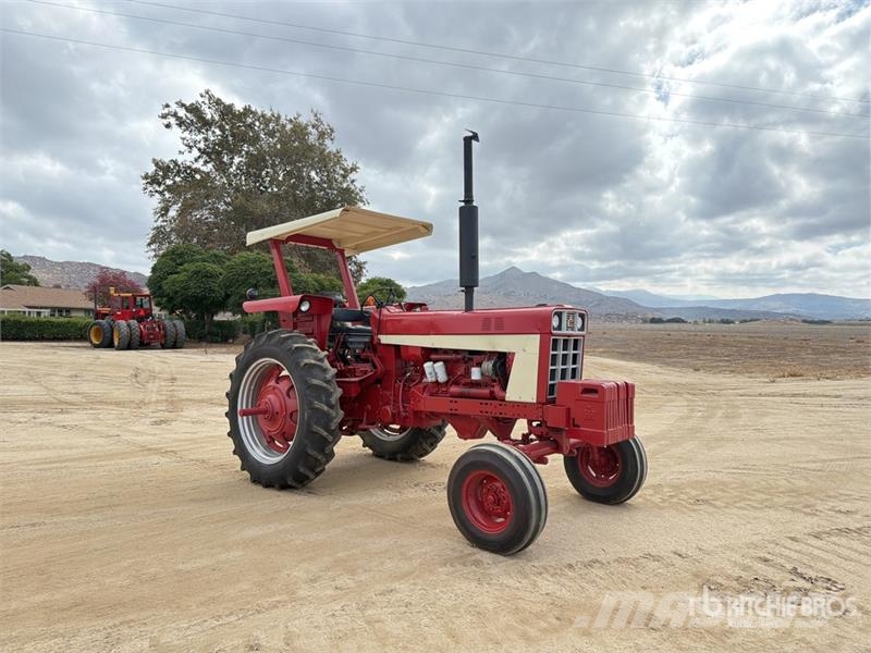 International Harvester Harvester 1066 2WD Tractor Ciągniki rolnicze