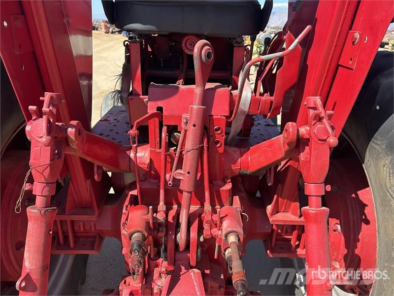 International Harvester Harvester F1466 2WD Tractor Ciągniki rolnicze