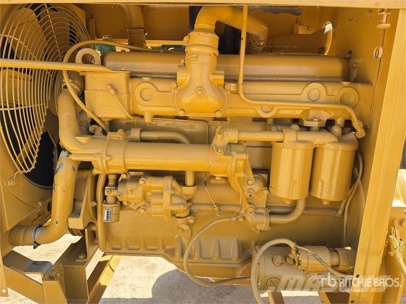 International Harvester Harvester Trailer-Mounted Water Pump Waterpumps
