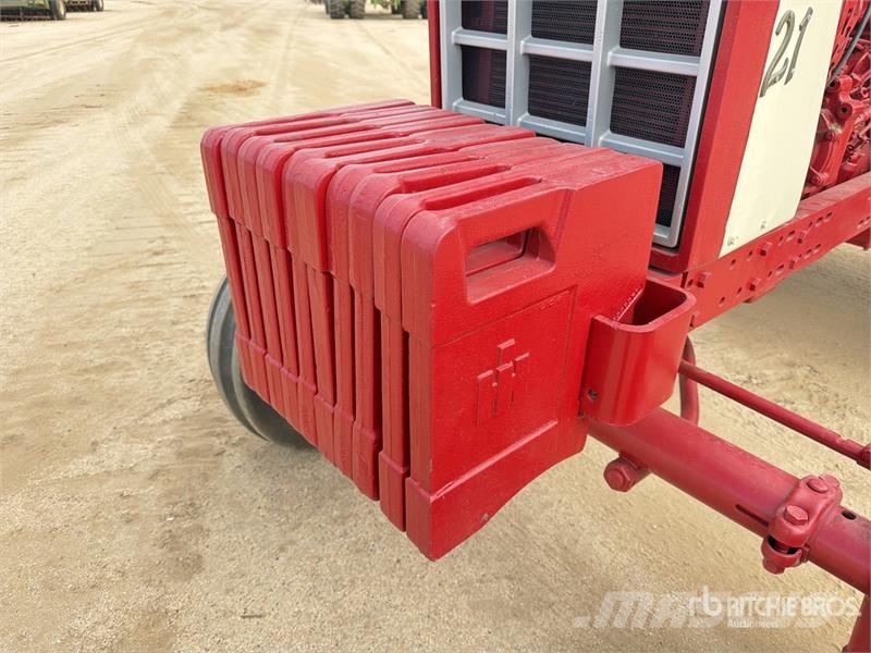 International Harvester Harvester 1066 2WD Tractor Ciągniki rolnicze