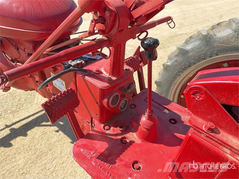 International Harvester Harvester FC 2WD Tractor Ciągniki rolnicze
