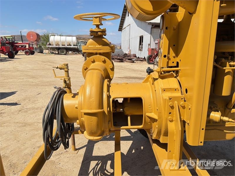 International Harvester Harvester Trailer-Mounted Water Pump Waterpumps