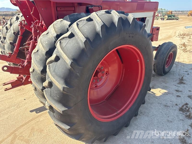 International Harvester Harvester F1466 2WD Tractor Ciągniki rolnicze