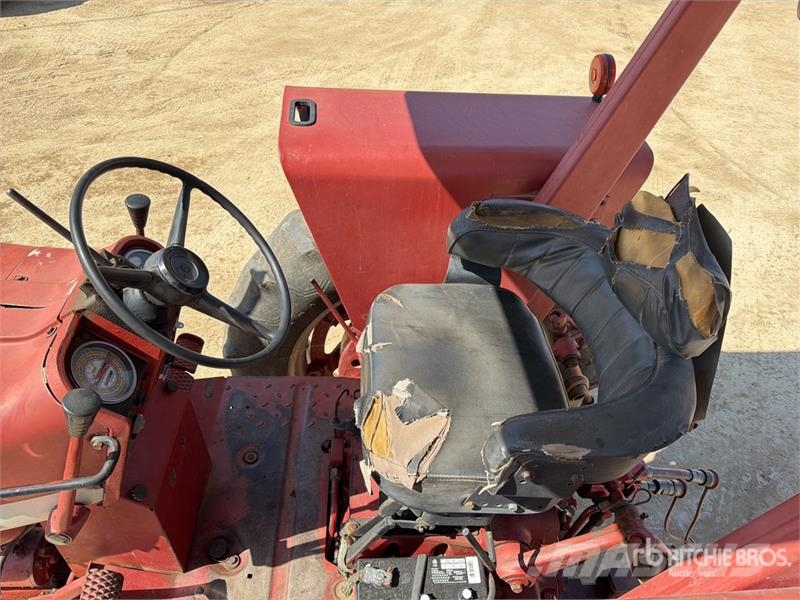 International Harvester Harvester 666 2WD Tractor Ciągniki rolnicze