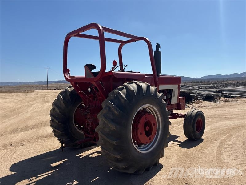 International Harvester Harvester 1066 2WD Tractor Ciągniki rolnicze