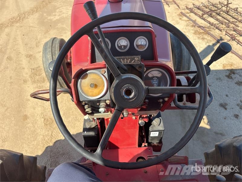 International Harvester Harvester F1466 2WD Tractor Ciągniki rolnicze
