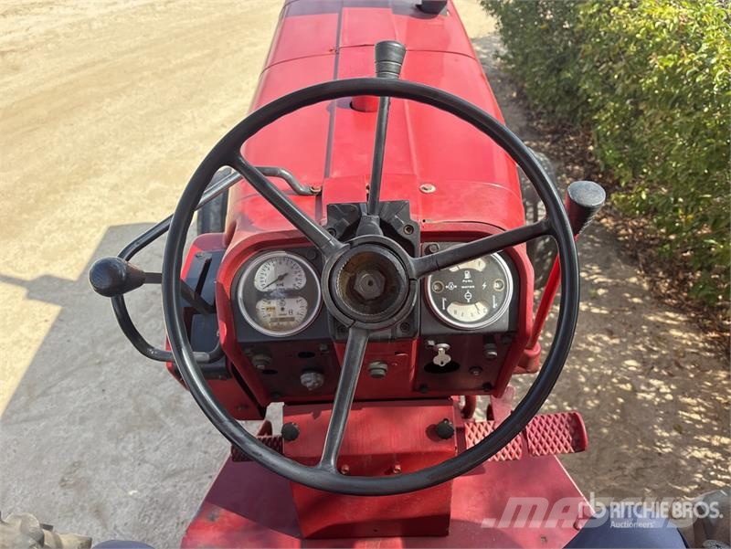 International Harvester Harvester I656D 2WD Tractor Ciągniki rolnicze