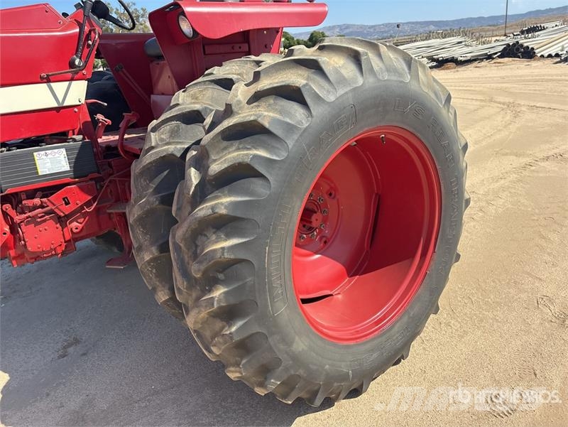 International Harvester Harvester F1466 2WD Tractor Ciągniki rolnicze