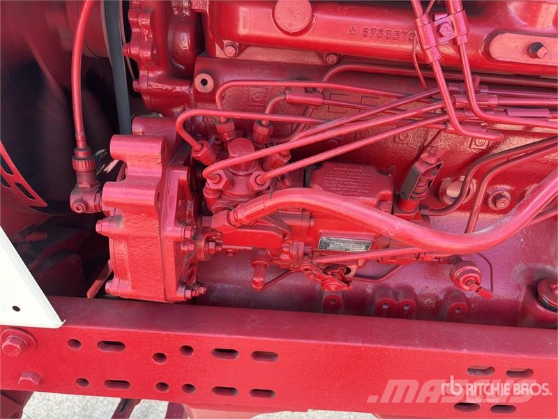 International Harvester Harvester F656D 2WD Tractor Ciągniki rolnicze