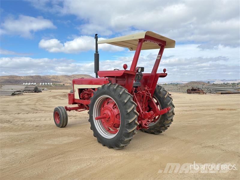 International Harvester Harvester 1066 2WD Tractor Ciągniki rolnicze