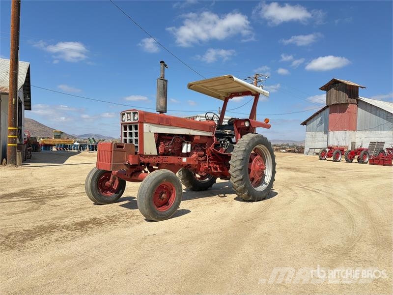 International Harvester Harvester 666 2WD Tractor Ciągniki rolnicze