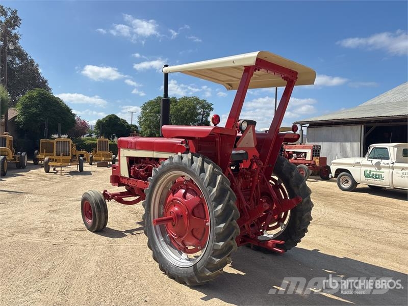 International Harvester Harvester F656D 2WD Tractor Ciągniki rolnicze