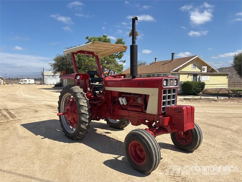International Harvester Harvester F656D 2WD Tractor Ciągniki rolnicze