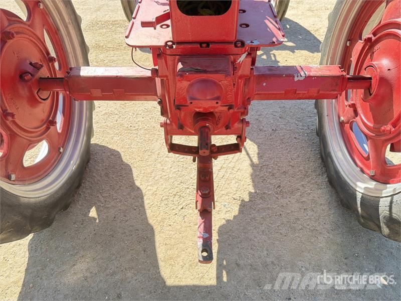 International Harvester Harvester FC 2WD Tractor Ciągniki rolnicze