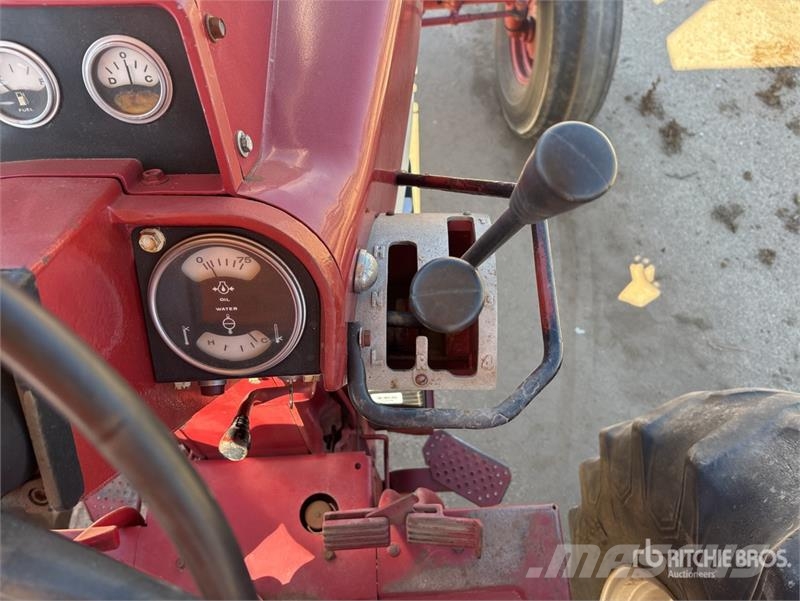 International Harvester Harvester F1466 2WD Tractor Ciągniki rolnicze