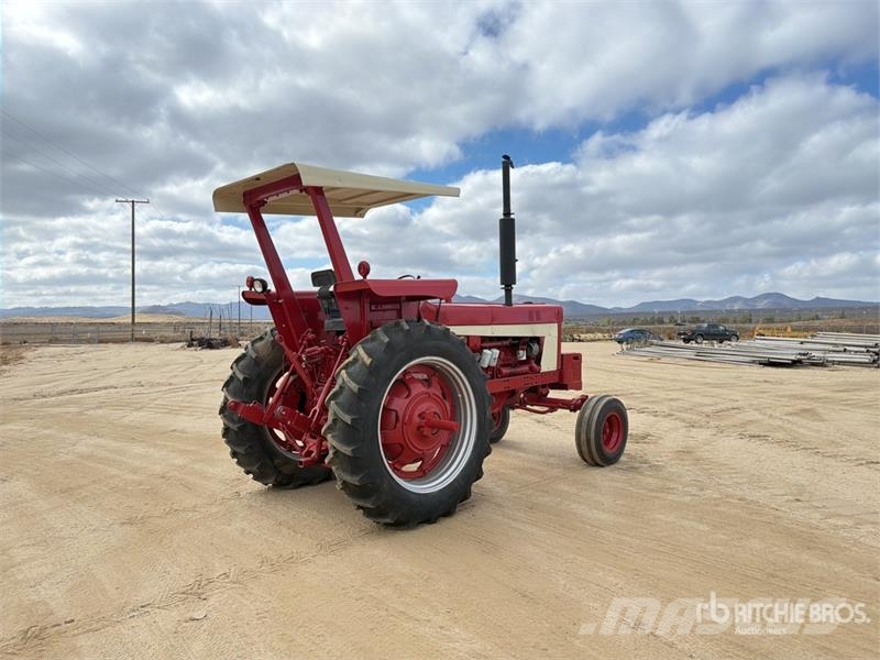 International Harvester Harvester 1066 2WD Tractor Ciągniki rolnicze