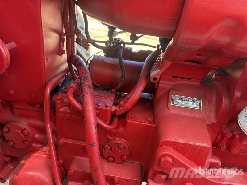 International Harvester Harvester F656D 2WD Tractor Ciągniki rolnicze