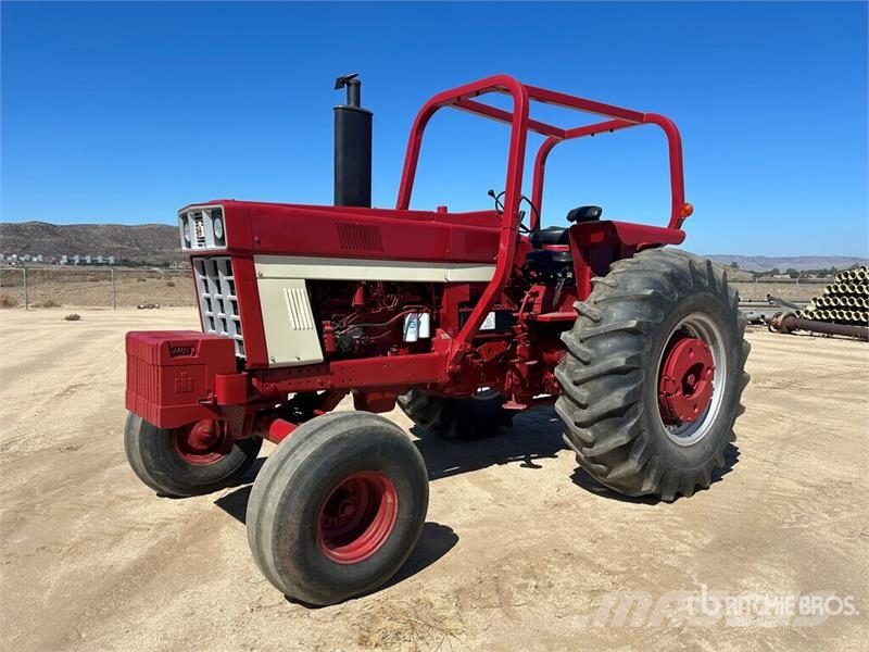 International Harvester Harvester 1066 2WD Tractor Ciągniki rolnicze