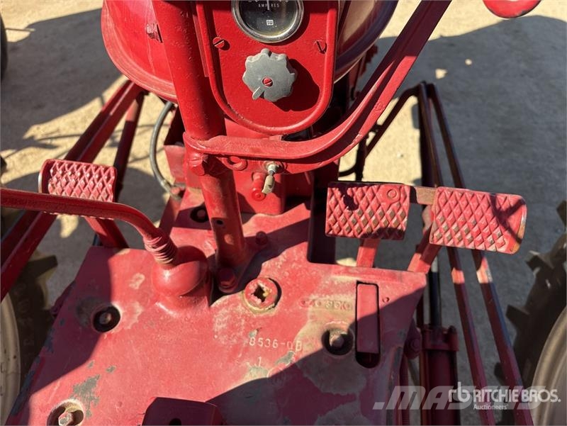 International Harvester Harvester Model H 2WD Tractor Ciągniki rolnicze