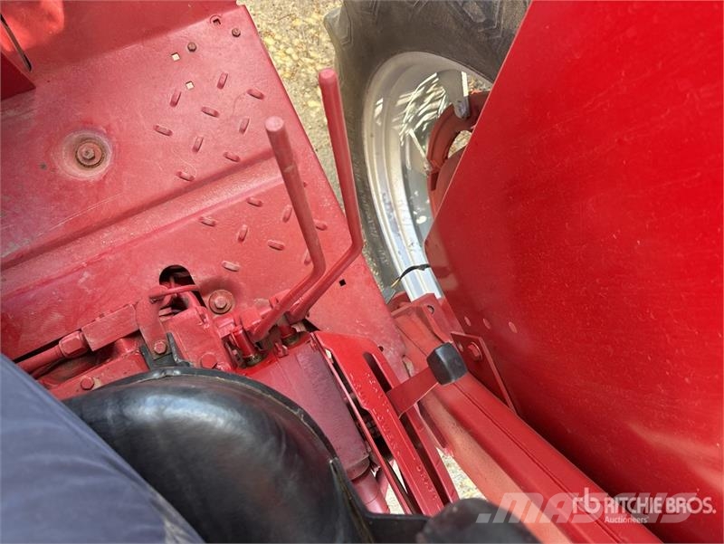 International Harvester Harvester F656D 2WD Tractor Ciągniki rolnicze