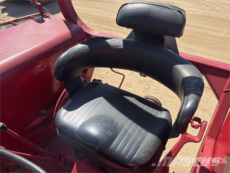 International Harvester Harvester 1066 2WD Tractor Ciągniki rolnicze