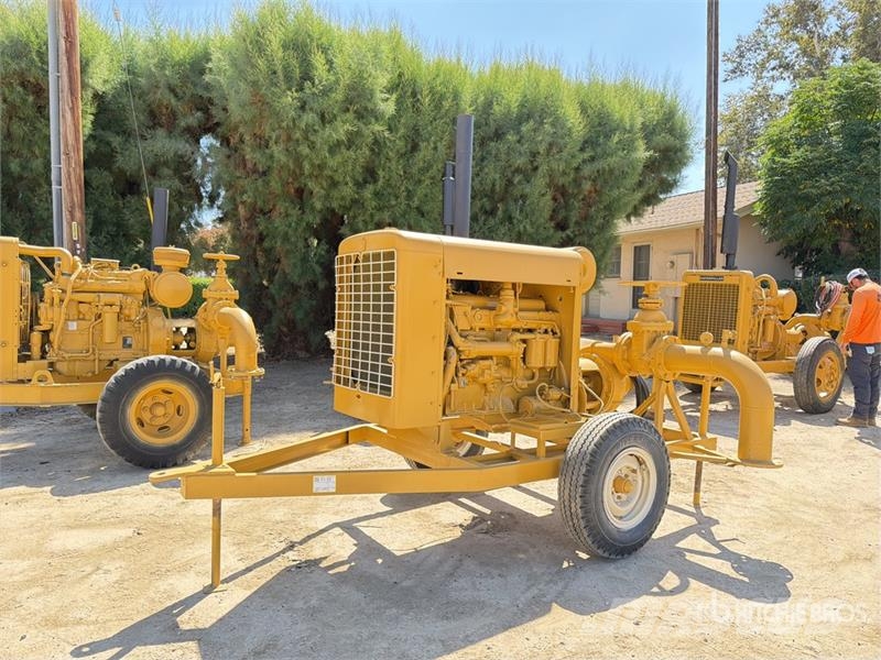 International Harvester Harvester Trailer-Mounted Water Pump Waterpumps