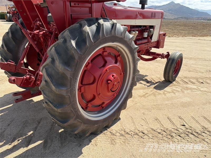 International Harvester Harvester Hydro 70 2WD Tractor Ciągniki rolnicze