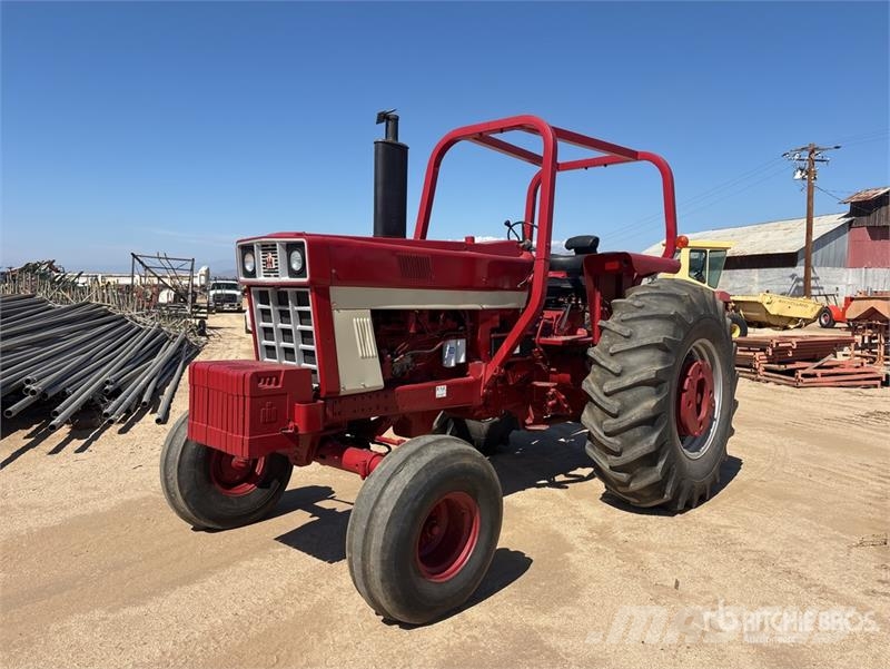 International Harvester Harvester 1066 2WD Tractor Ciągniki rolnicze