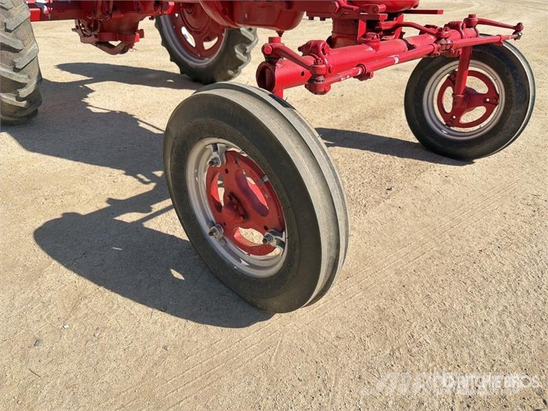 International Harvester Harvester FC 2WD Tractor Ciągniki rolnicze