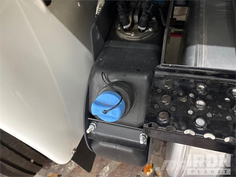 International HV607 4x2 S/A Dump Truck (Unused) Tipper trucks