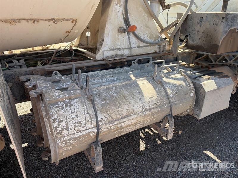 International HV607 SBA 6x4 Mixer Truck Betonmixers en pompen