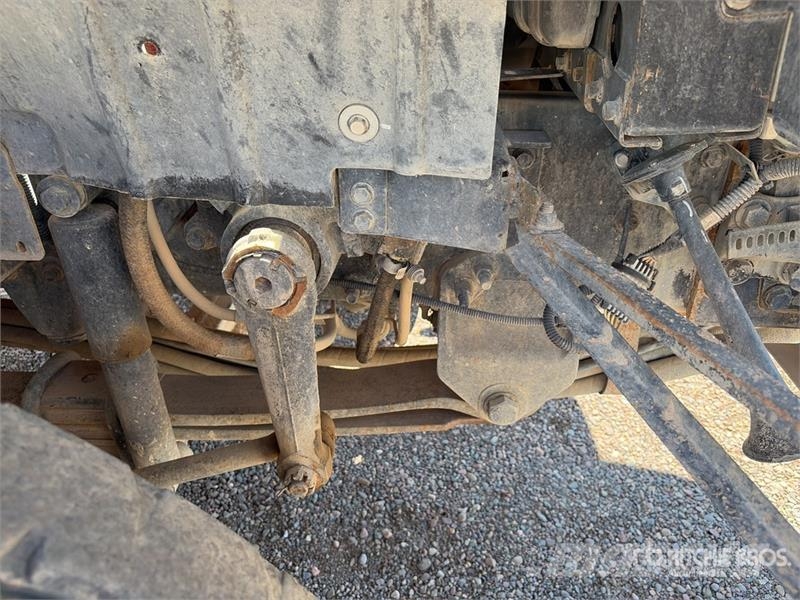 International HV607 SBA 6x4 Mixer Truck Betonmixers en pompen