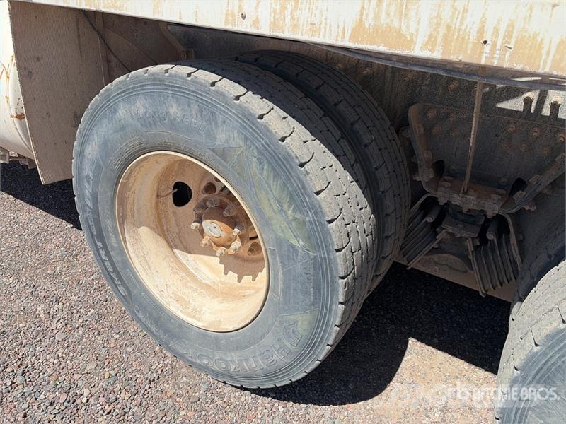 International HV607 SBA 6x4 Mixer Truck Betonmixers en pompen