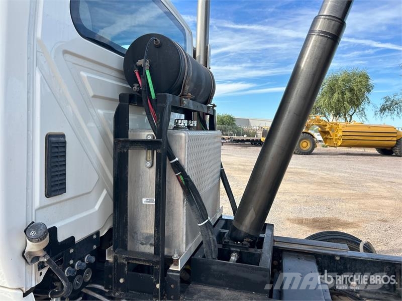 International HV613 12x4 Simple 16 Five Axle Dump Truck Kiper kamioni