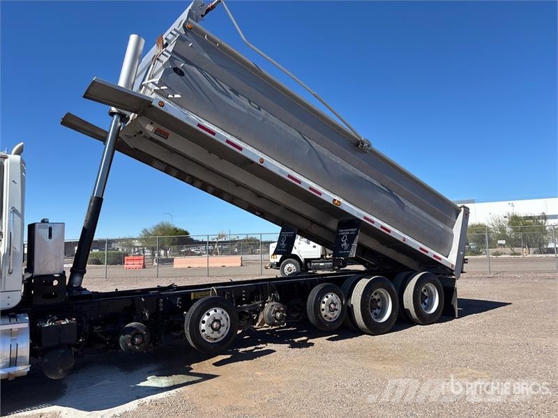 International HV613 14x4 Simple 18 Six Axle Dump Truck Sklápače