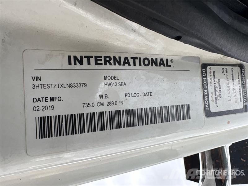 International HV613 6x4 Roll-Off Truck Kipplader