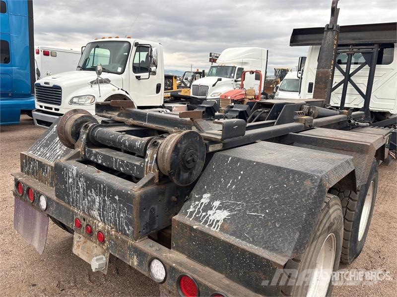 International HV613 6x4 Roll-Off Truck Kipplader